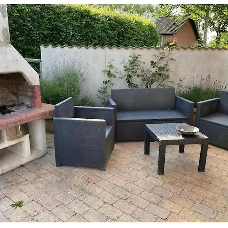 Skon Perle Midt I Naturen Munke Bjergby